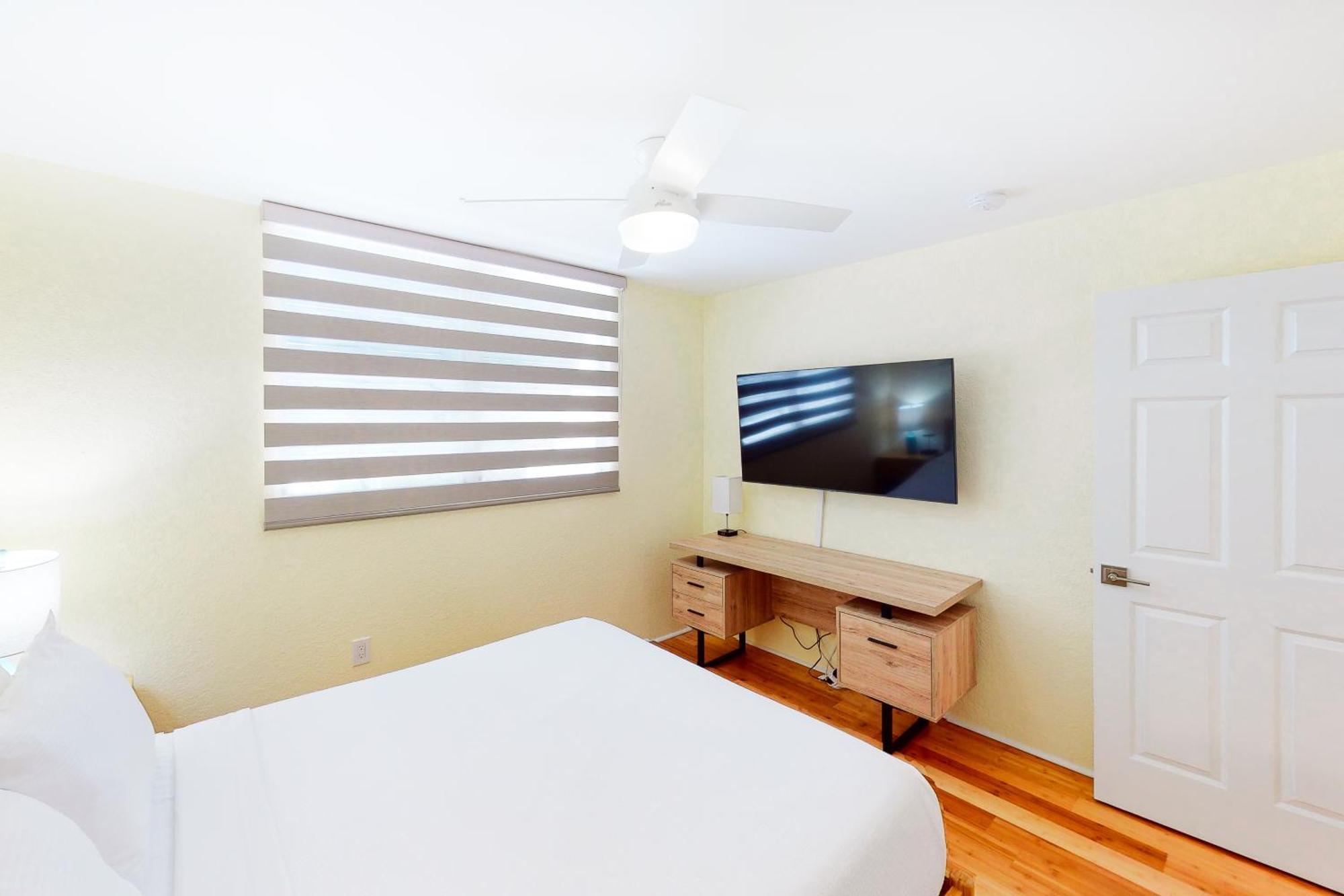 Sunrise Suites Cat Island Suite #205 Key West Room photo